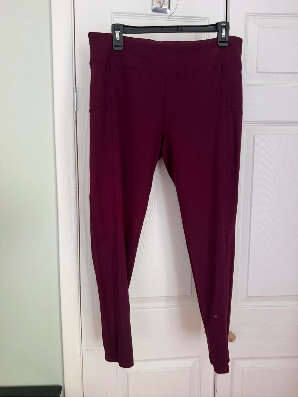 Mudd Women's Ponte Stretch Pants - Burgundy